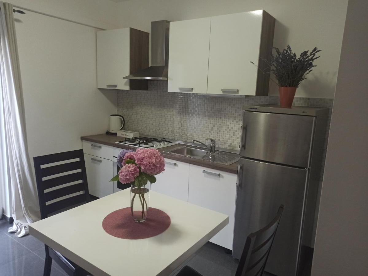 Apartment Bila Šibenik Exteriör bild