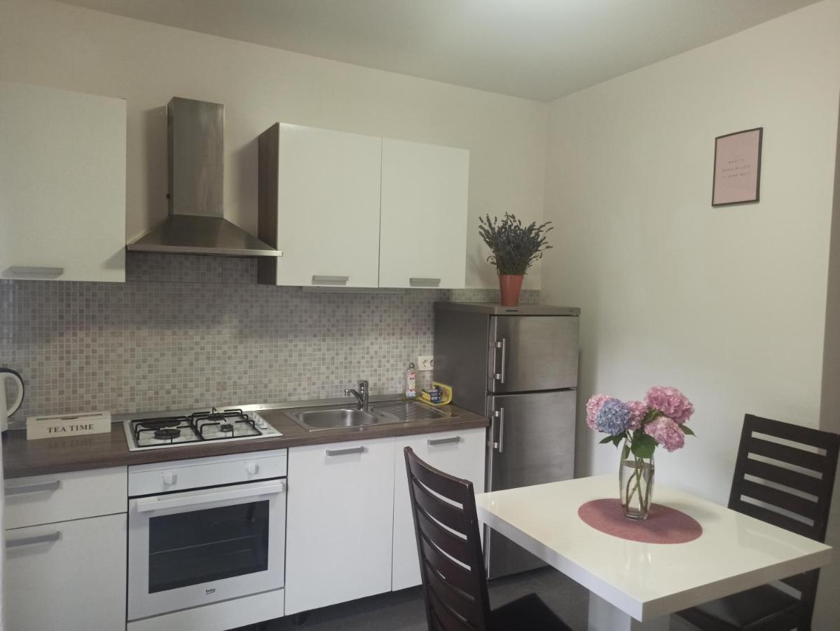 Apartment Bila Šibenik Exteriör bild