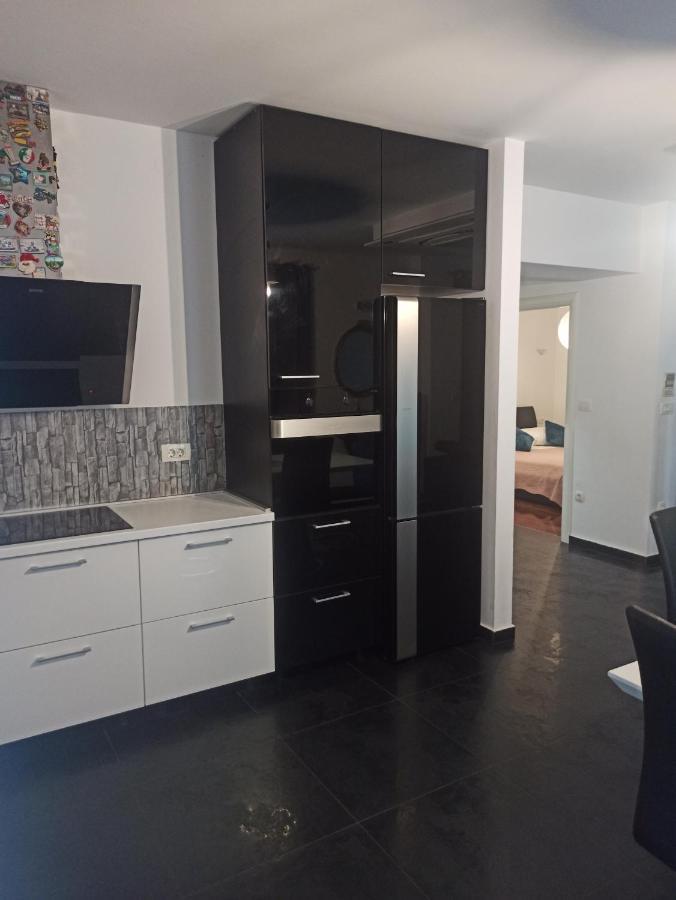 Apartment Bila Šibenik Exteriör bild