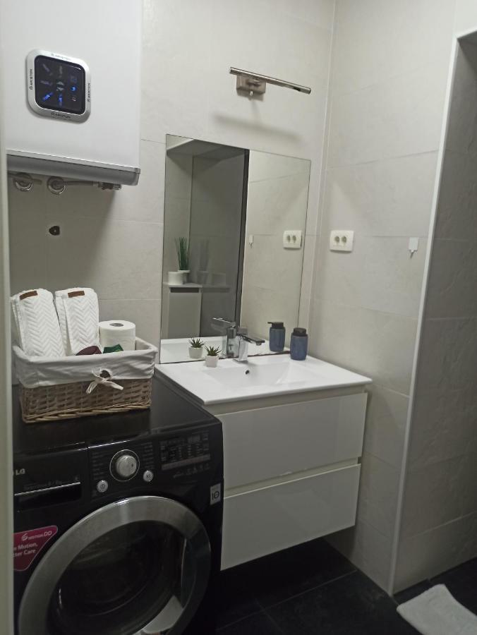 Apartment Bila Šibenik Exteriör bild