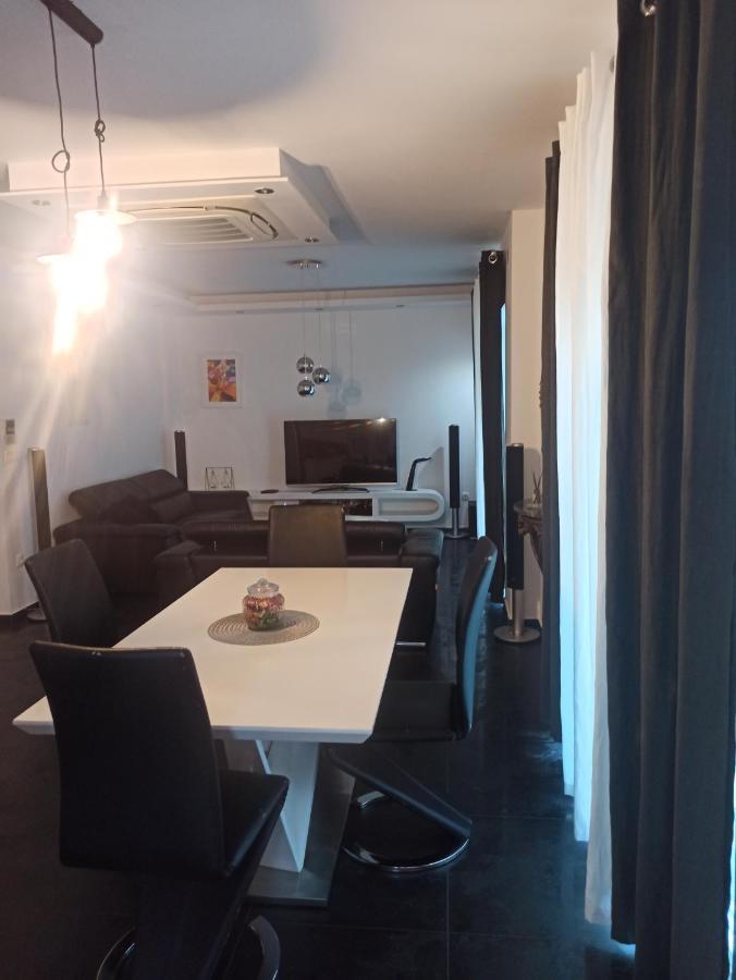 Apartment Bila Šibenik Exteriör bild